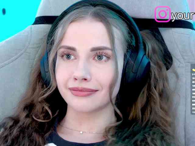VikkiExtraCheese webcam