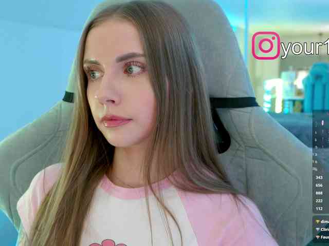 VikkiExtraCheese webcam