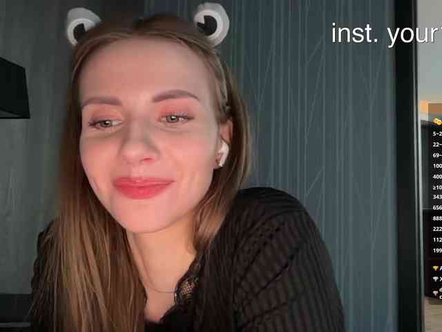 VikkiExtraCheese webcam