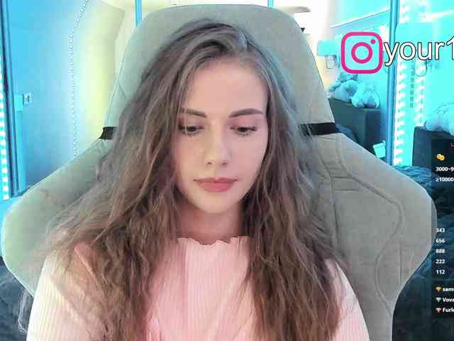 VikkiExtraCheese webcam