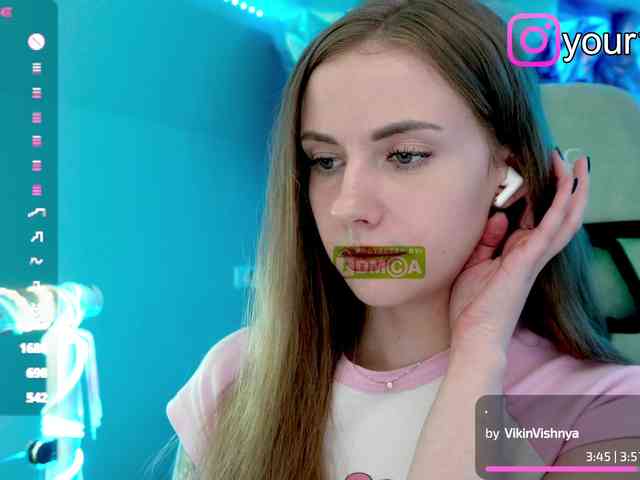 -VikkiL0vesChees... Live Webcam on BongaCams