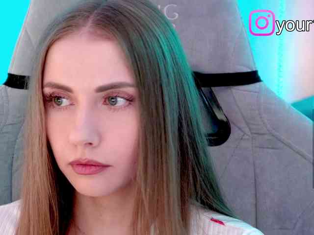 VikkiExtraCheese webcam