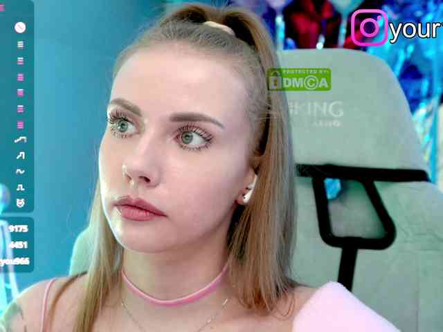 VikkiExtraCheese webcam