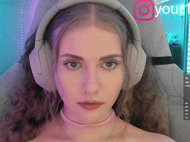 VikkiExtraCheese webcam