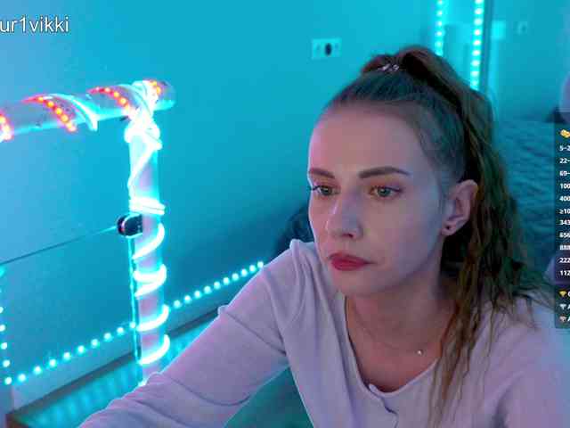 VikkiExtraCheese webcam