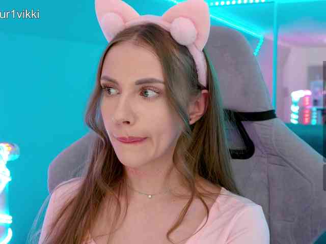 VikkiExtraCheese webcam