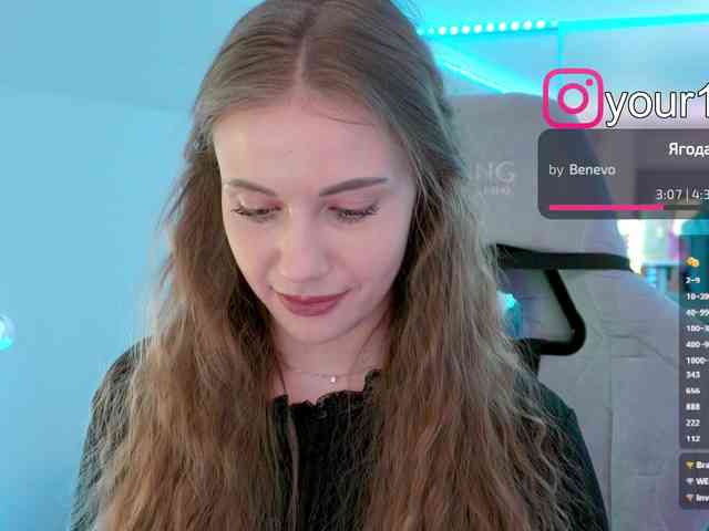 VikkiExtraCheese webcam