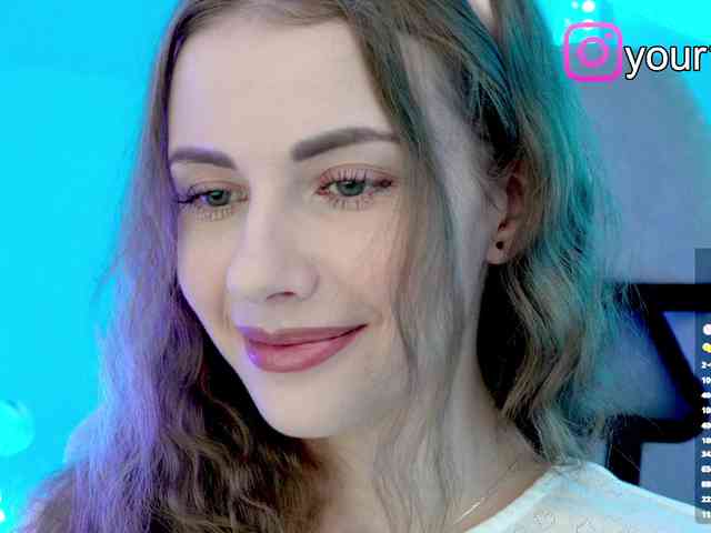VikkiExtraCheese webcam