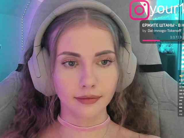 VikkiExtraCheese webcam