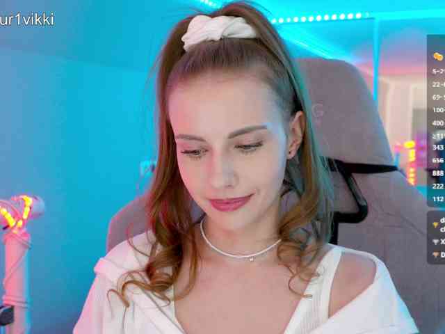 VikkiExtraCheese webcam