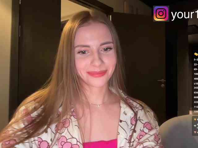 VikkiExtraCheese webcam