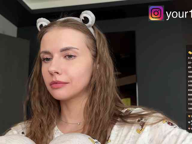 VikkiExtraCheese webcam