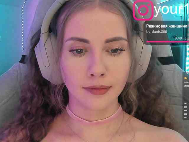 VikkiExtraCheese webcam