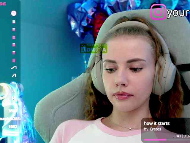 VikkiExtraCheese webcam