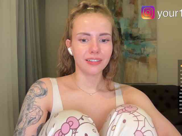 -VikkiL0vesCheese- -VikkiL0vesCheese-