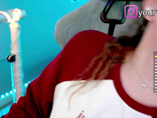 VikkiExtraCheese webcam