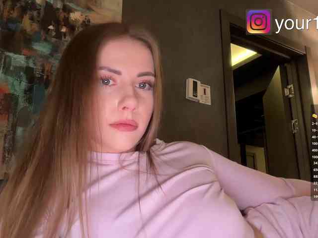 VikkiExtraCheese webcam