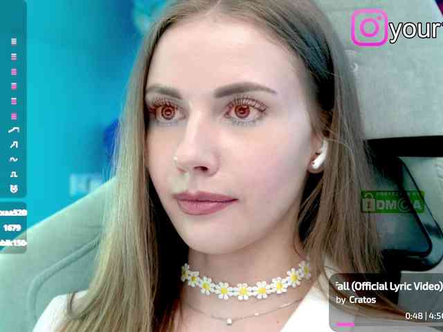 nude chat room -VikkiL0vesCheese-
