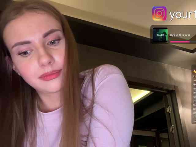 VikkiExtraCheese webcam