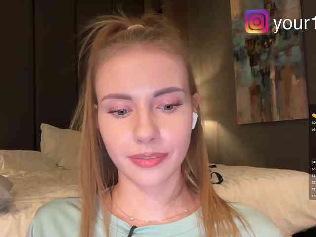 VikkiExtraCheese webcam