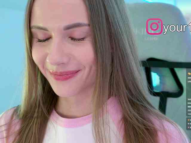 VikkiExtraCheese webcam