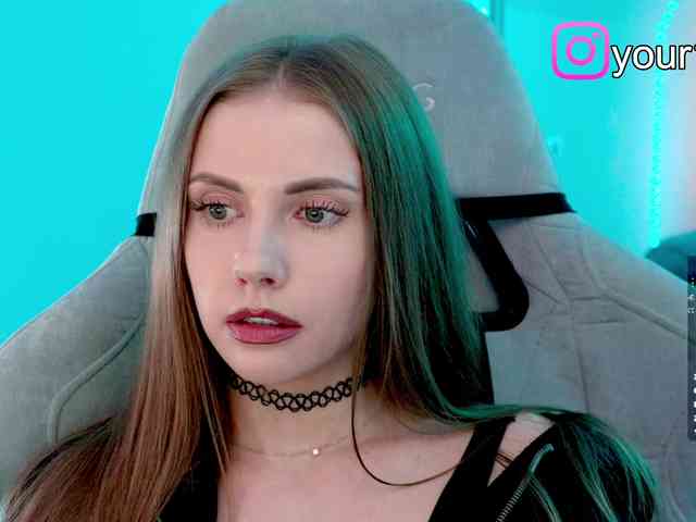 VikkiExtraCheese