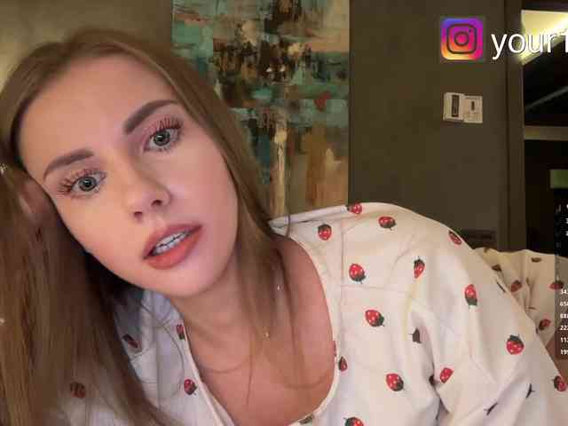 VikkiExtraCheese webcam