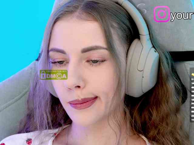 VikkiExtraCheese webcam