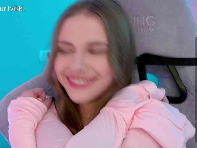 VikkiExtraCheese webcam