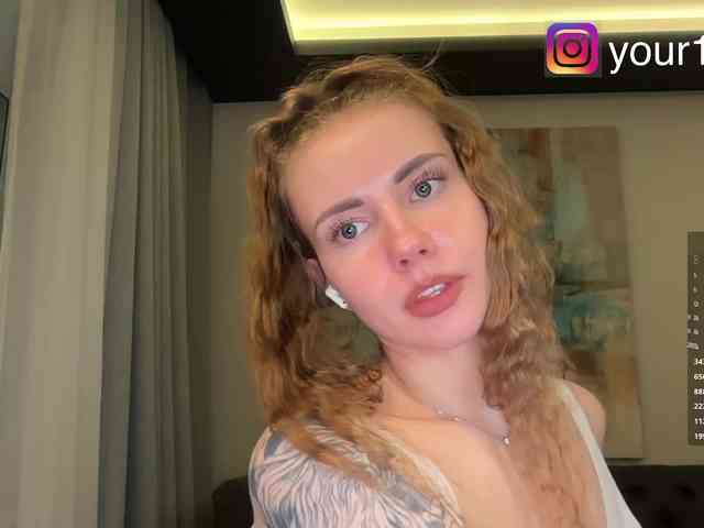 VikkiExtraCheese webcam