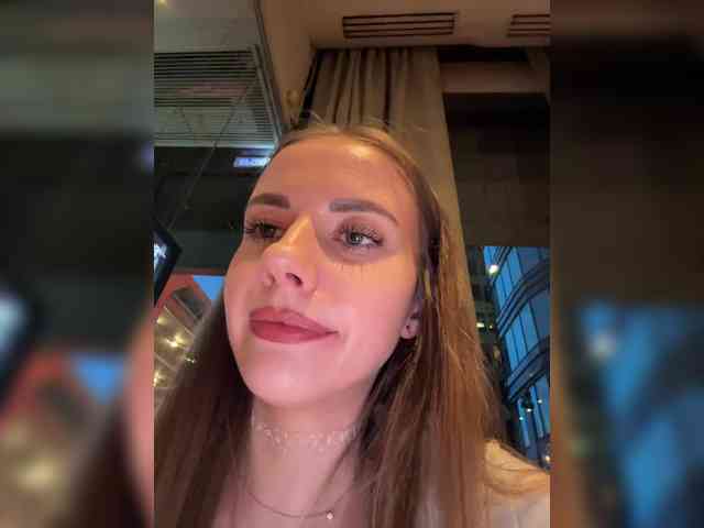 nude amateur porn -VikkiL0vesCheese-