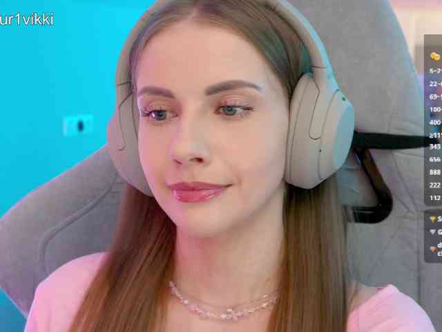 VikkiExtraCheese webcam