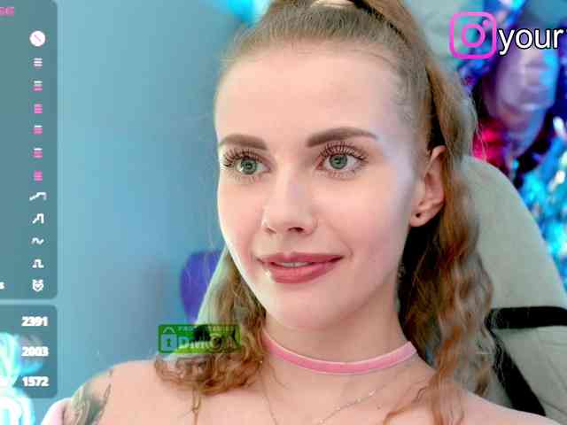 VikkiExtraCheese webcam