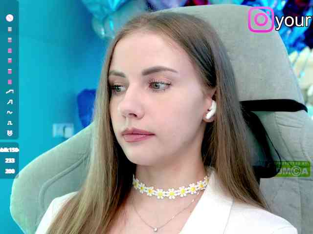 -VikkiL0vesChees... Live Webcam on BongaCams