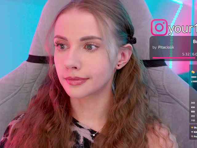 VikkiExtraCheese webcam