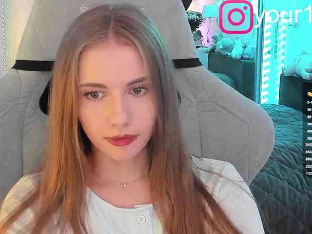 VikkiExtraCheese webcam