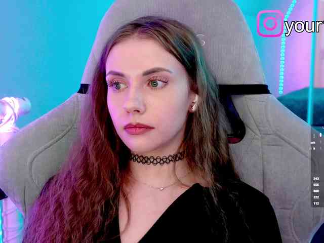 VikkiExtraCheese webcam