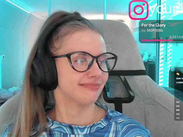 VikkiExtraCheese