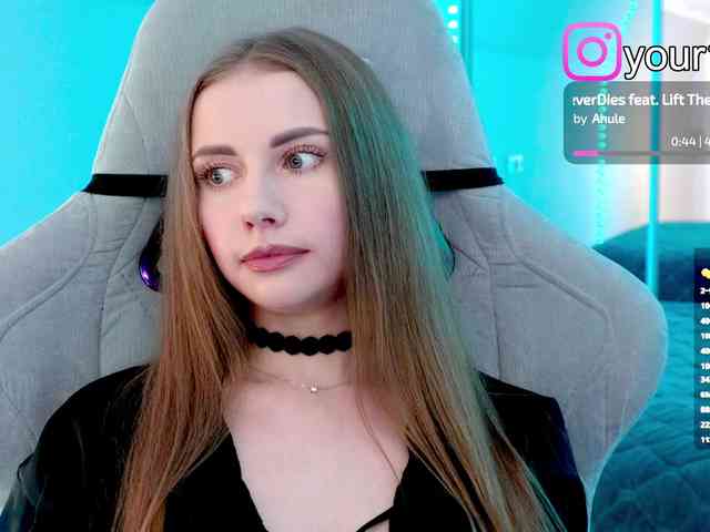 VikkiExtraCheese webcam