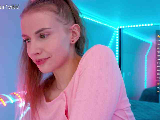 VikkiExtraCheese webcam