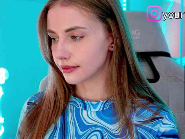 VikkiExtraCheese webcam