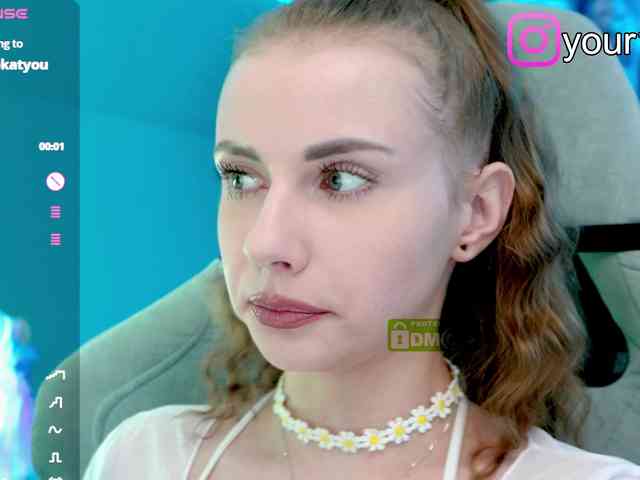 VikkiExtraCheese webcam