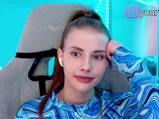 VikkiExtraCheese webcam