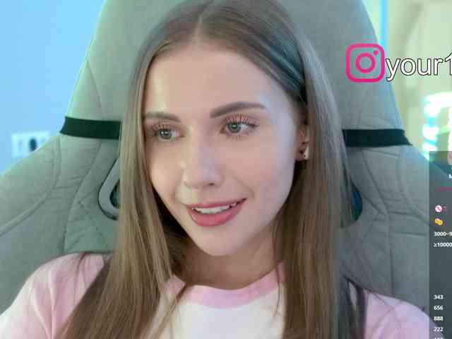VikkiExtraCheese webcam