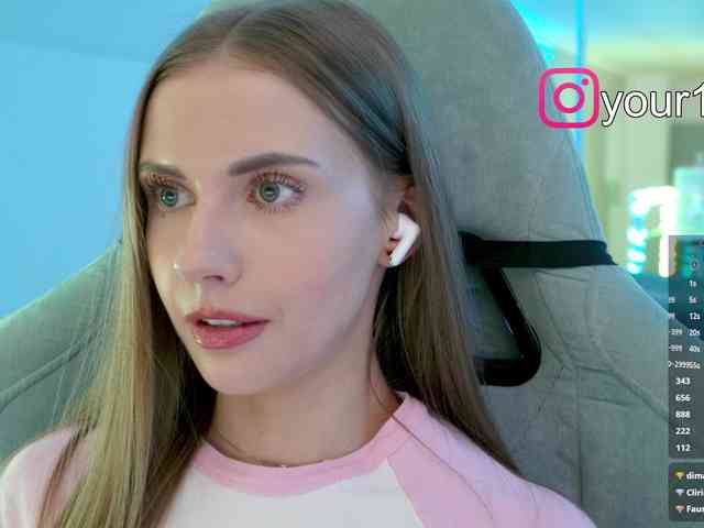 VikkiExtraCheese webcam