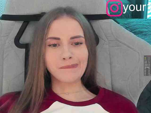 -VikkiL0vesChees... Live Webcam on BongaCams