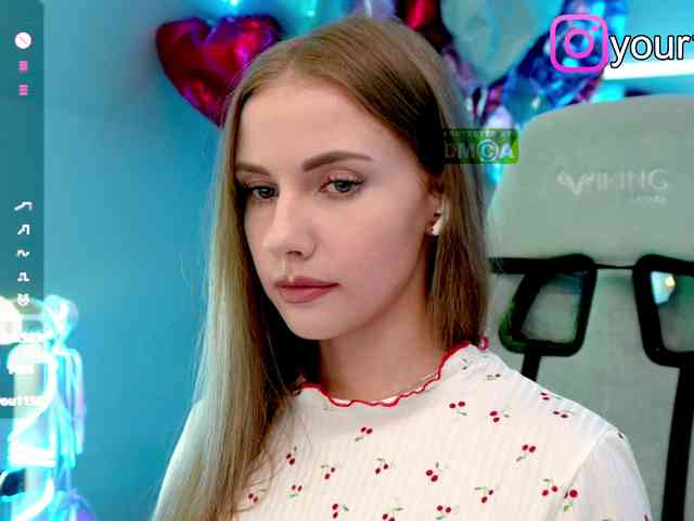 VikkiExtraCheese webcam