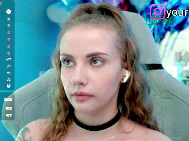 VikkiExtraCheese webcam