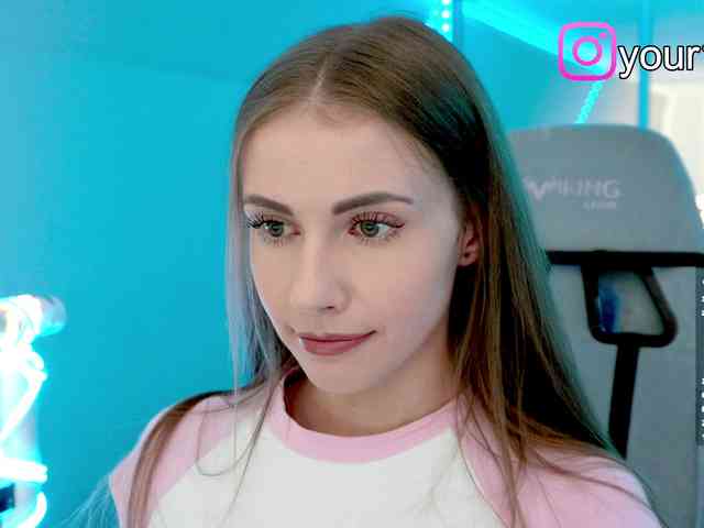 VikkiExtraCheese webcam