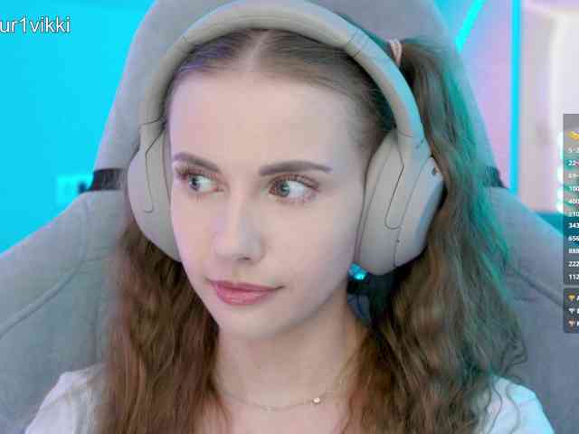 VikkiExtraCheese webcam